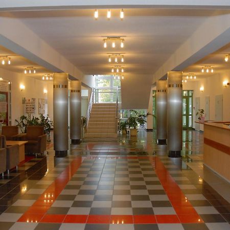 Sport Hotel Debrecen Eksteriør billede