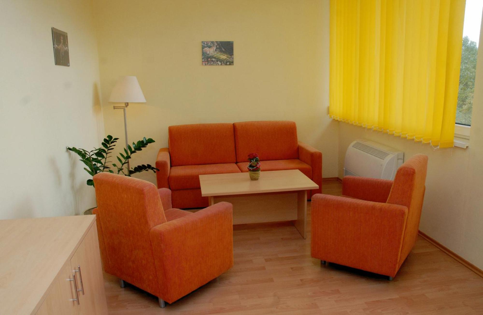 Sport Hotel Debrecen Eksteriør billede