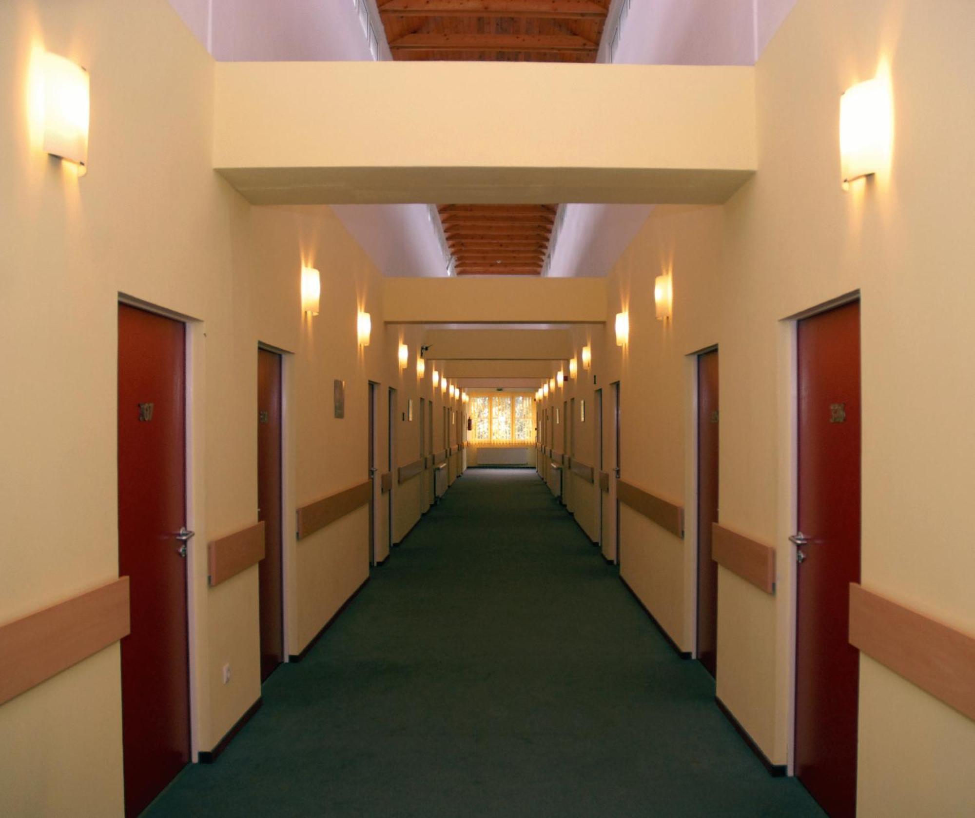 Sport Hotel Debrecen Eksteriør billede