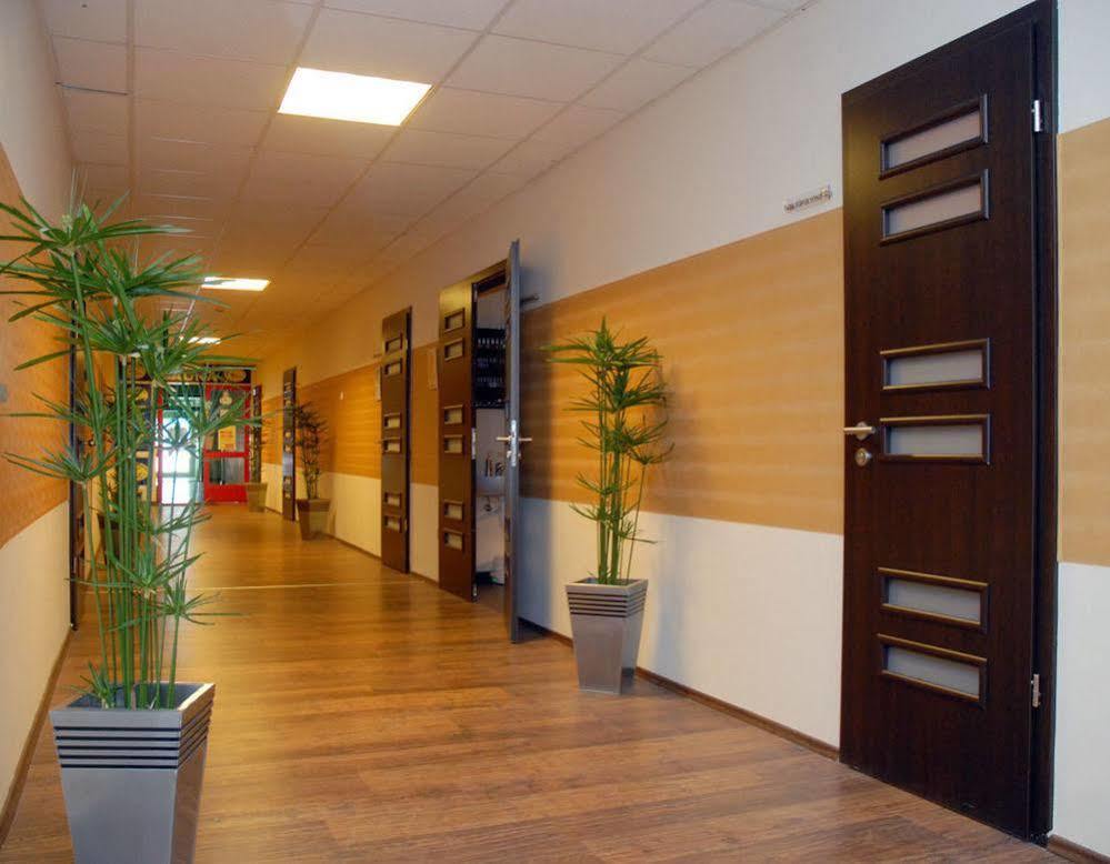 Sport Hotel Debrecen Eksteriør billede